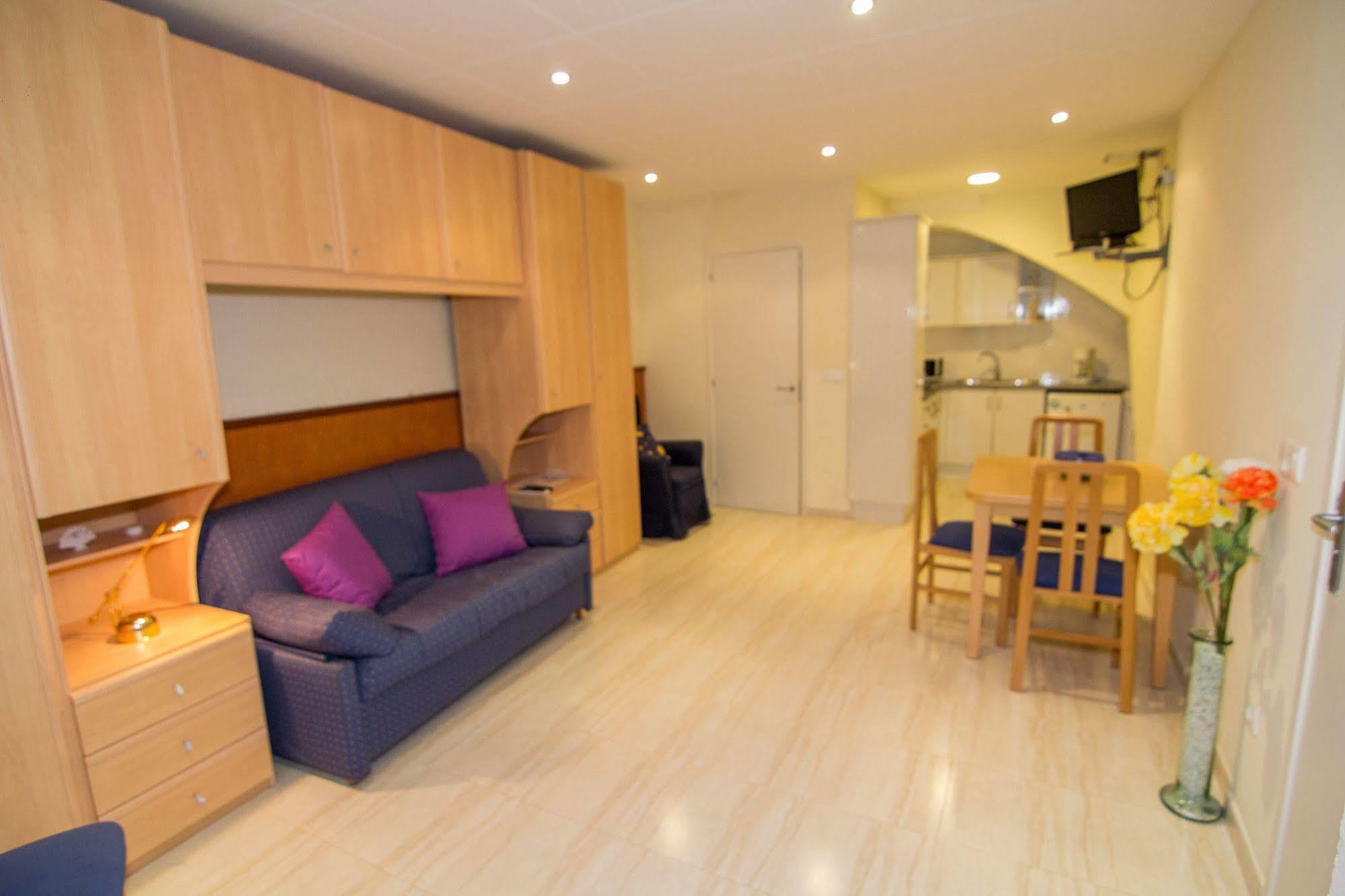 Agi Sant Antoni Apartment Roses Bagian luar foto